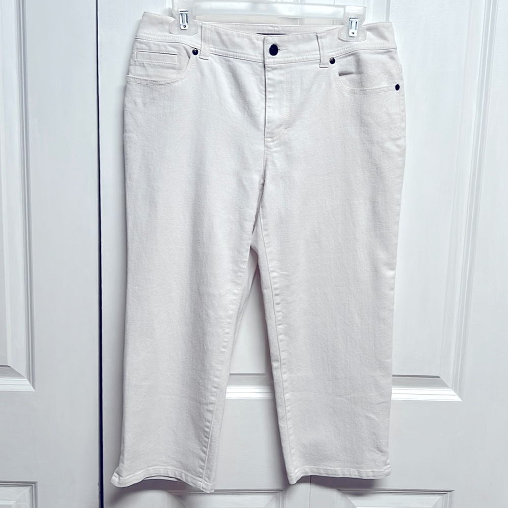 Chico’s White Denim 5 Pocket Low Rise Crop Jeans Size .05 M